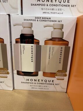 Deep Repair Shampoo & Conditioner Set — White and Brown